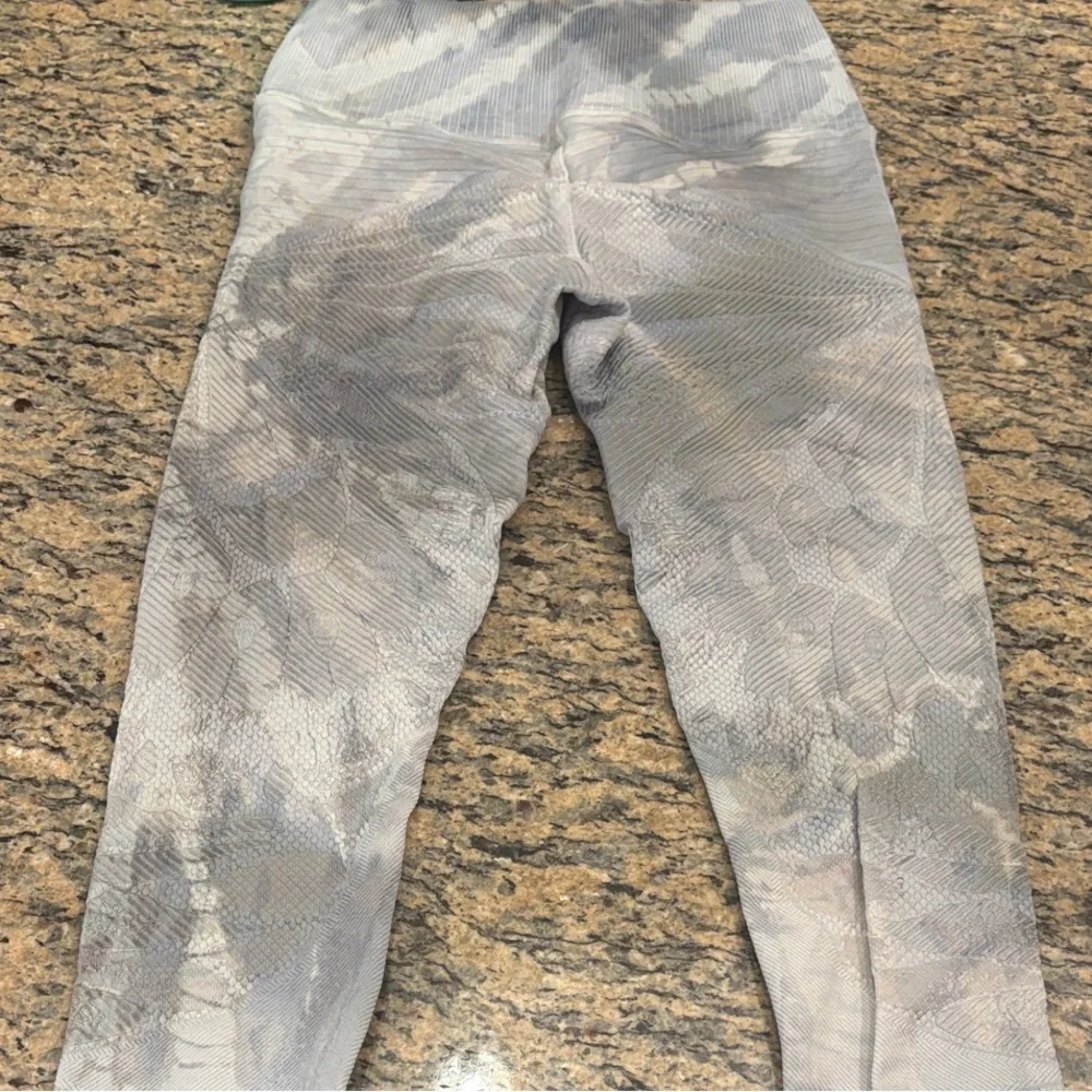 Avocado Leggings XXS Made in USA Tie Dye Seamless Scrunch High Rise Gray - Picture 5 of 5